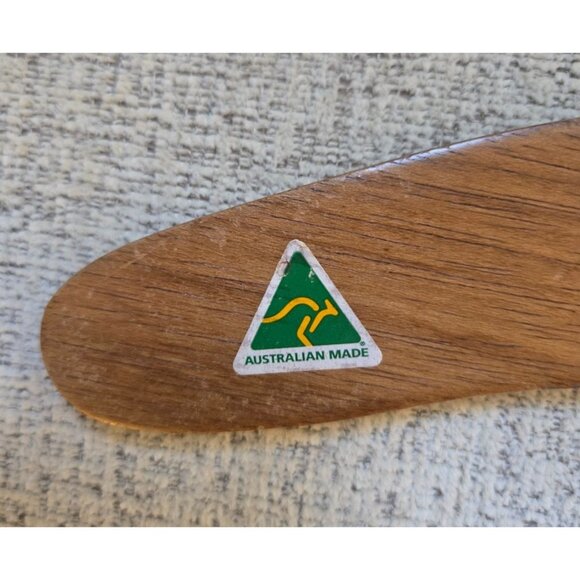 Handcrafted Aboriginal Australian Boomerang With Kangaroo Art By Leonie Roser - Picture 5 of 6
